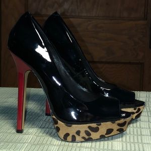 Steve Madden Women's Black Platform Heel Shoes